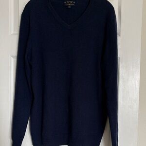 Club Room 100% cashmere Deep Blue V-Neck Sweater